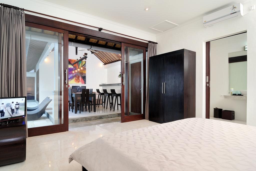 Villa Teman Seminyak Esterno foto